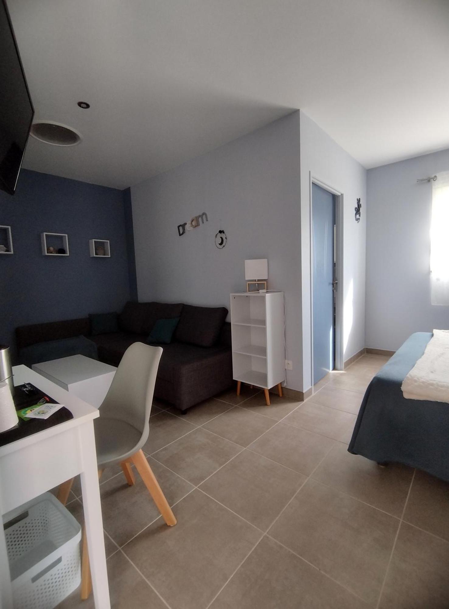 La Sarlamandre, Chambres Et Table D'Hotes Marcillac-Saint-Quentin Zewnętrze zdjęcie