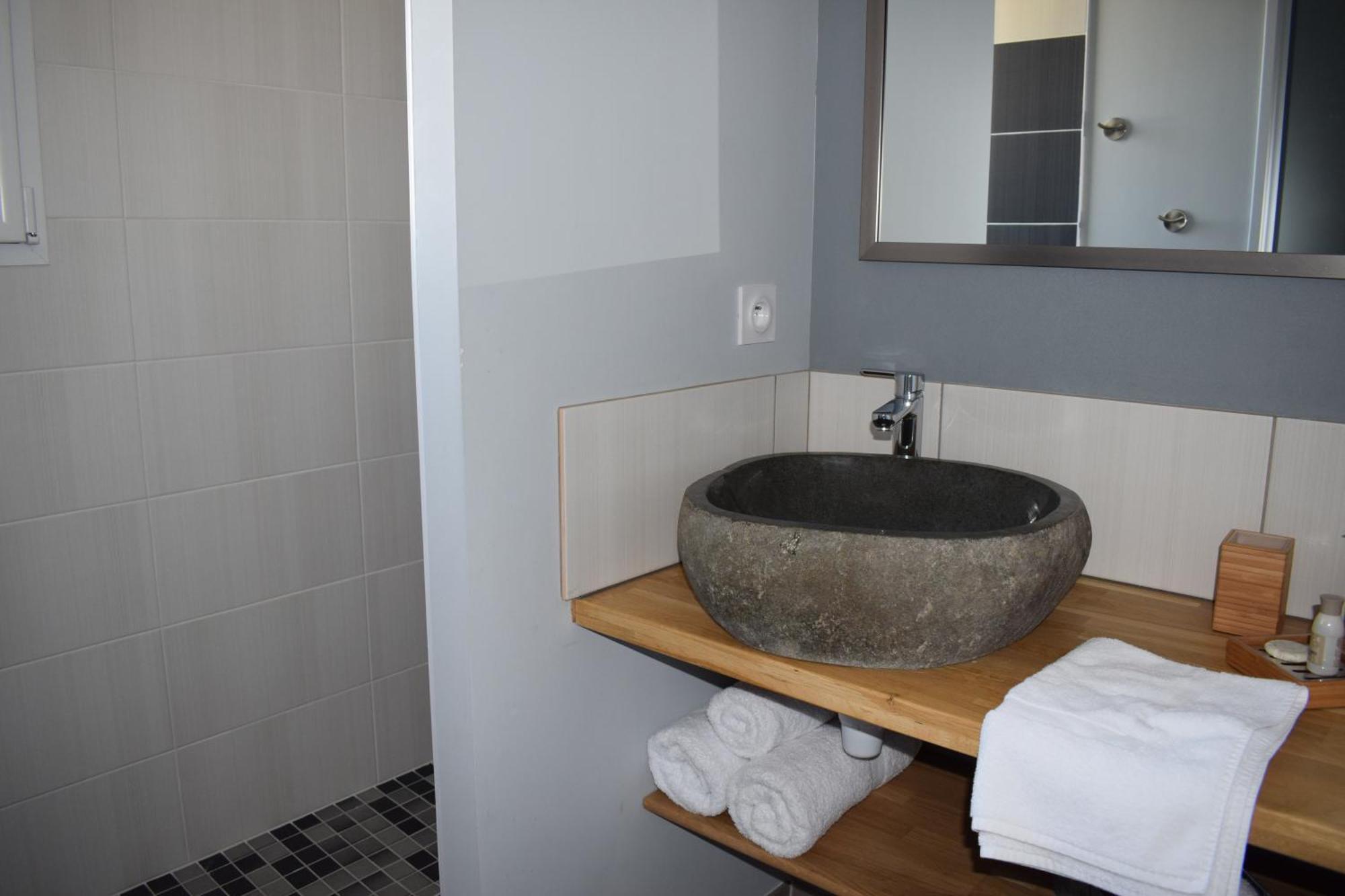 La Sarlamandre, Chambres Et Table D'Hotes Marcillac-Saint-Quentin Zewnętrze zdjęcie