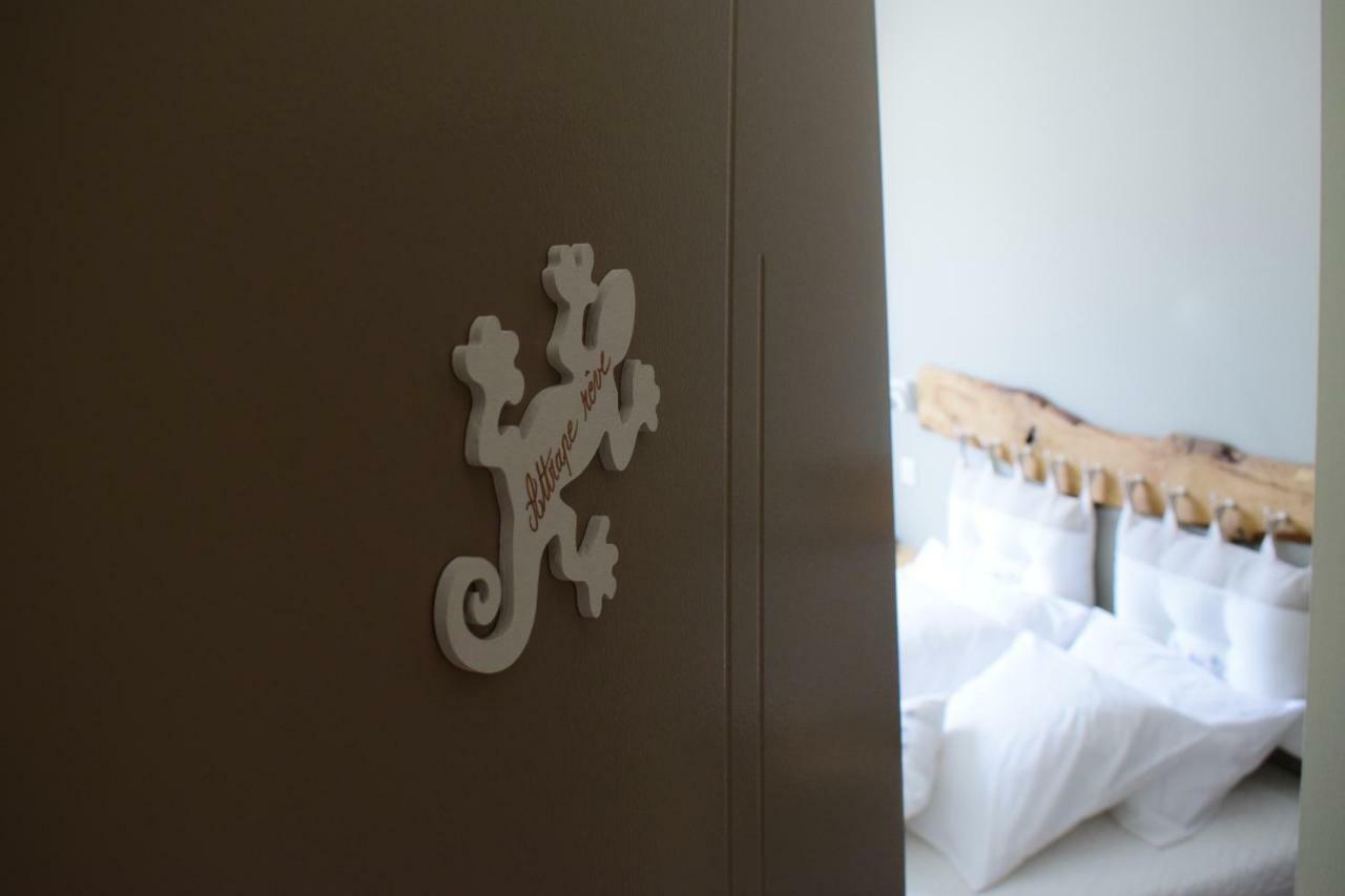 La Sarlamandre, Chambres Et Table D'Hotes Marcillac-Saint-Quentin Zewnętrze zdjęcie