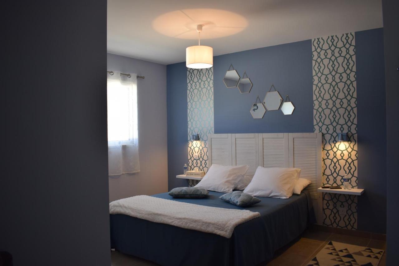 La Sarlamandre, Chambres Et Table D'Hotes Marcillac-Saint-Quentin Zewnętrze zdjęcie